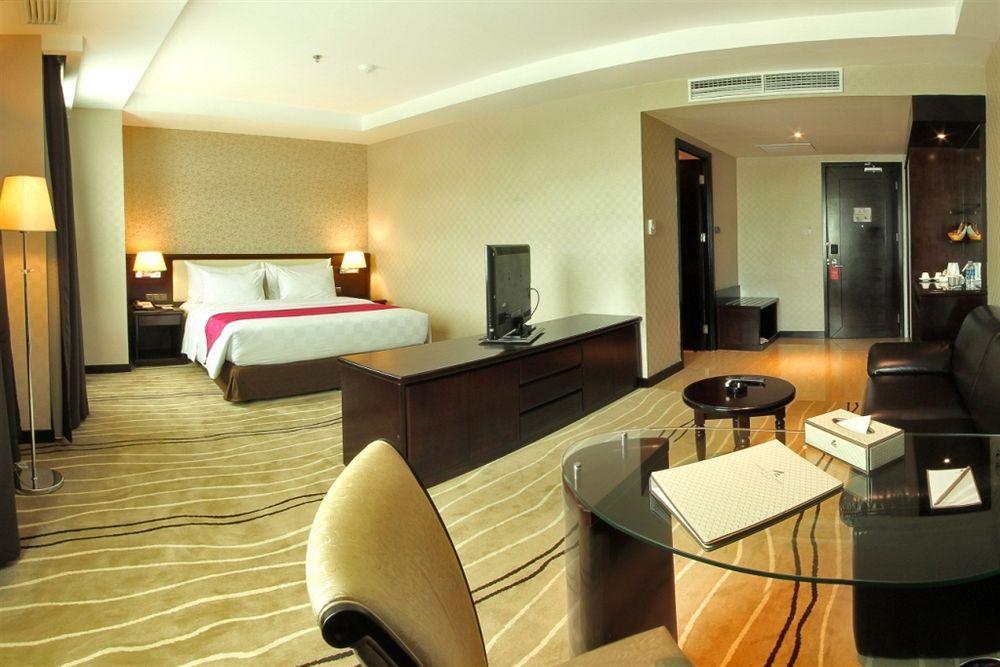 Four Points By Sheraton Medan Kültér fotó