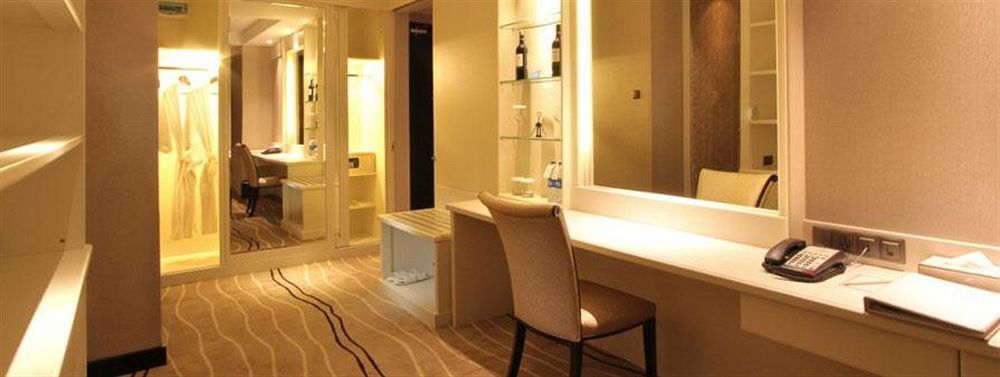 Four Points By Sheraton Medan Kültér fotó